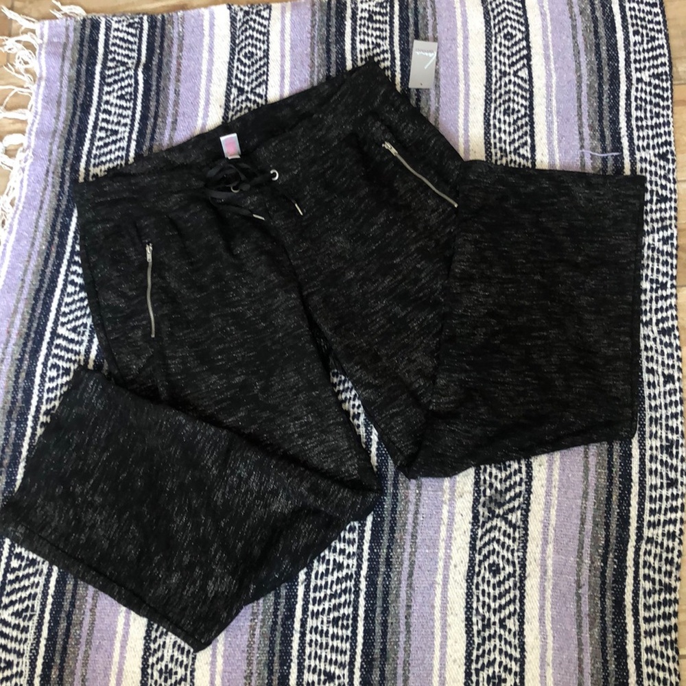 Lane Bryant Active 18/20 Black sparkle NWT